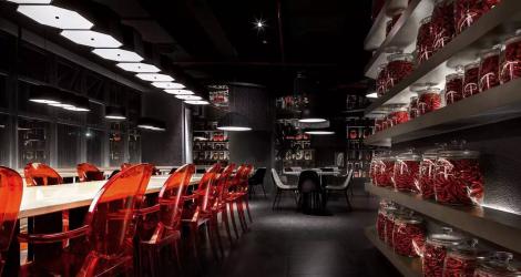 HKIRC醫(yī)療中心，把醫(yī)美中心變成了花園回